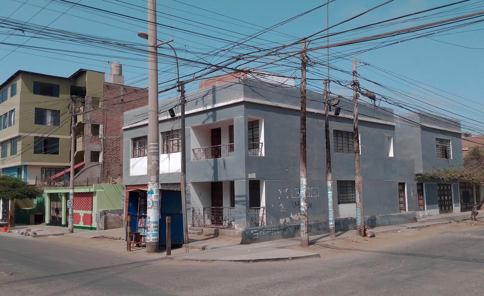 Venta de Casa en San Juan De Miraflores, Lima con 8 dormitorios