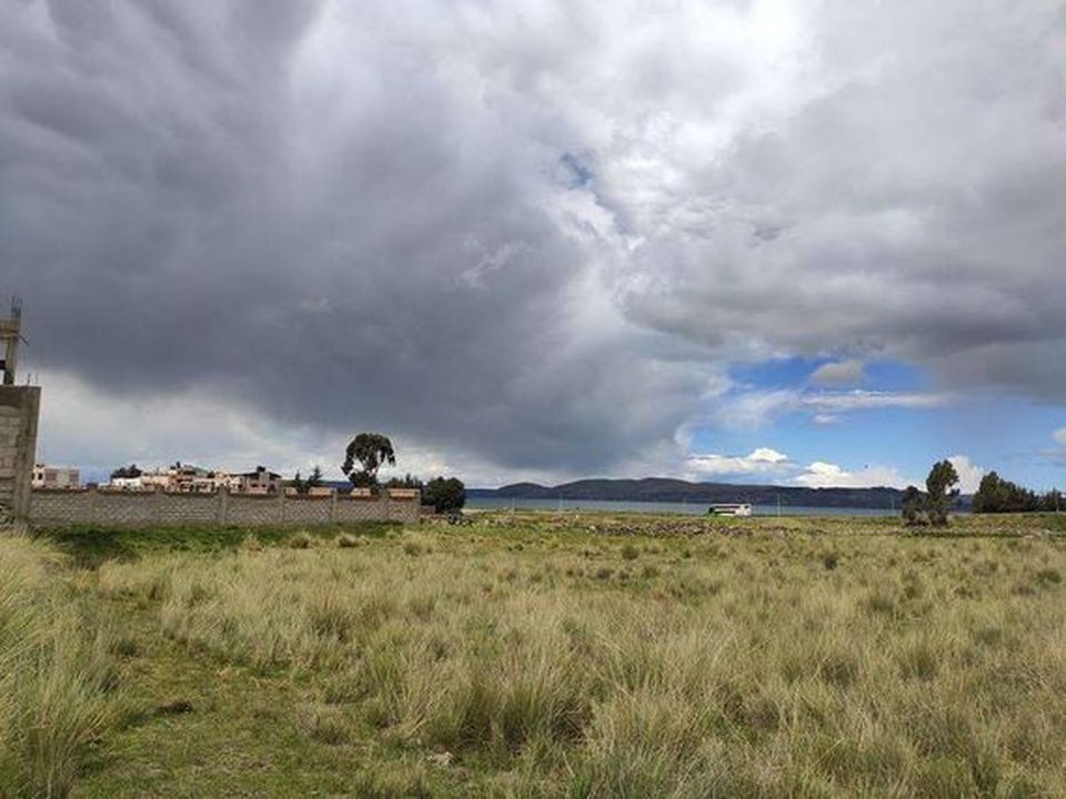 Venta de Terreno en Chucuito, Puno 1820m2 area total