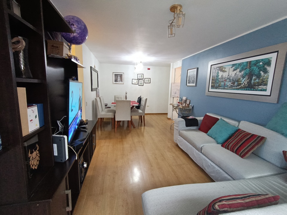 Venta de Departamento en Lima con 3 dormitorios con 2 baños