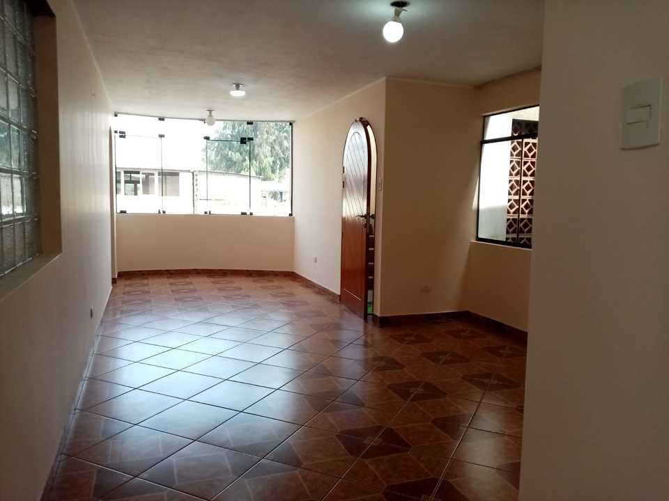 Alquiler de Departamento en Ate, Lima con 3 dormitorios - vista principal