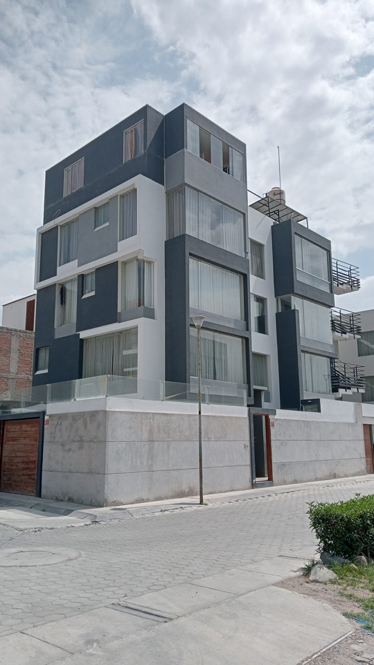 Alquiler de Departamento en Cayma, Arequipa con 3 dormitorios