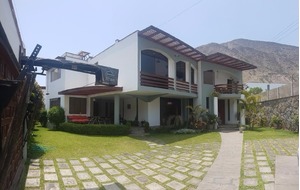 Venta de Casa en La Molina, Lima con 4 dormitorios - vista principal