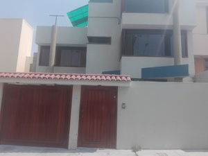 Alquiler de Casa en Cayma, Arequipa con 3 dormitorios - vista principal