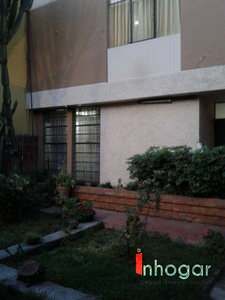 Venta de Casa en Cayma, Arequipa con 5 baños - vista principal