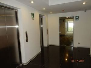 Alquiler de Oficina en Santiago De Surco, Lima con 2 baños - vista principal